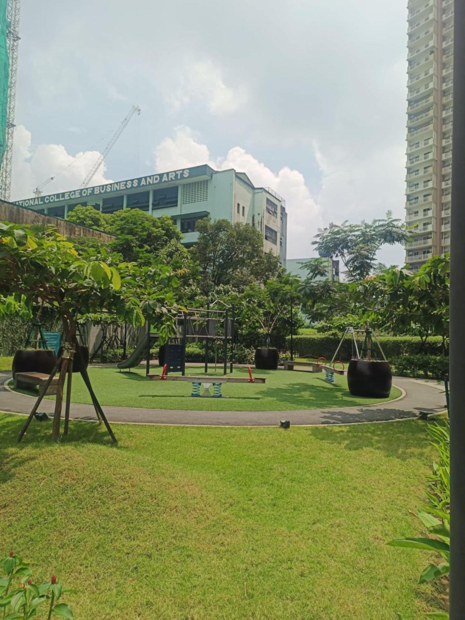 Aparthotel Infina Towers Quezon City Esterno foto